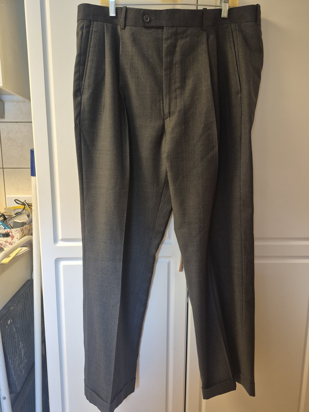 Barry Bricken Men's Grey Striped Wool Dress Pants 38x30, pleated & cuffed